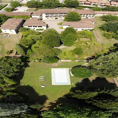 Villa With Secret Garden *