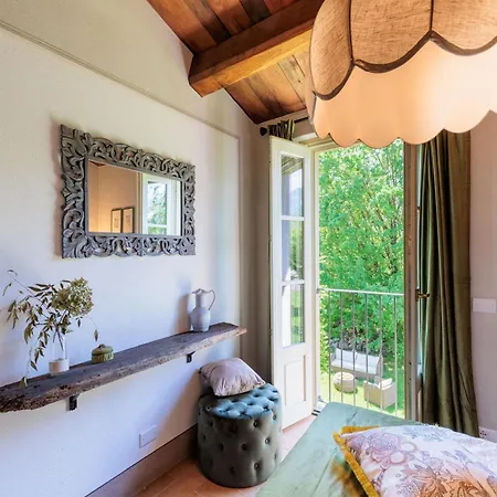 Villa With Secret Garden *